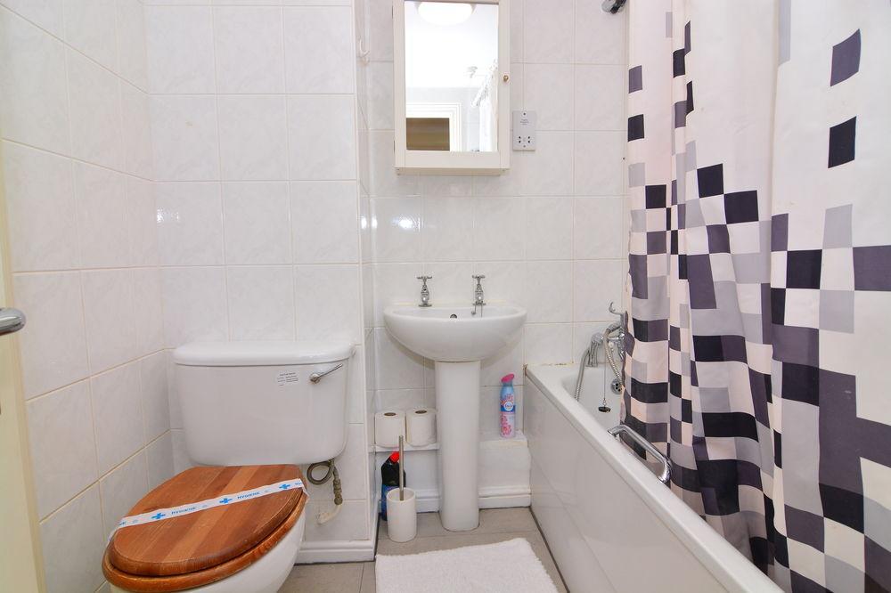 Apartment Wharf - Meridian Place Баркинг Екстериор снимка